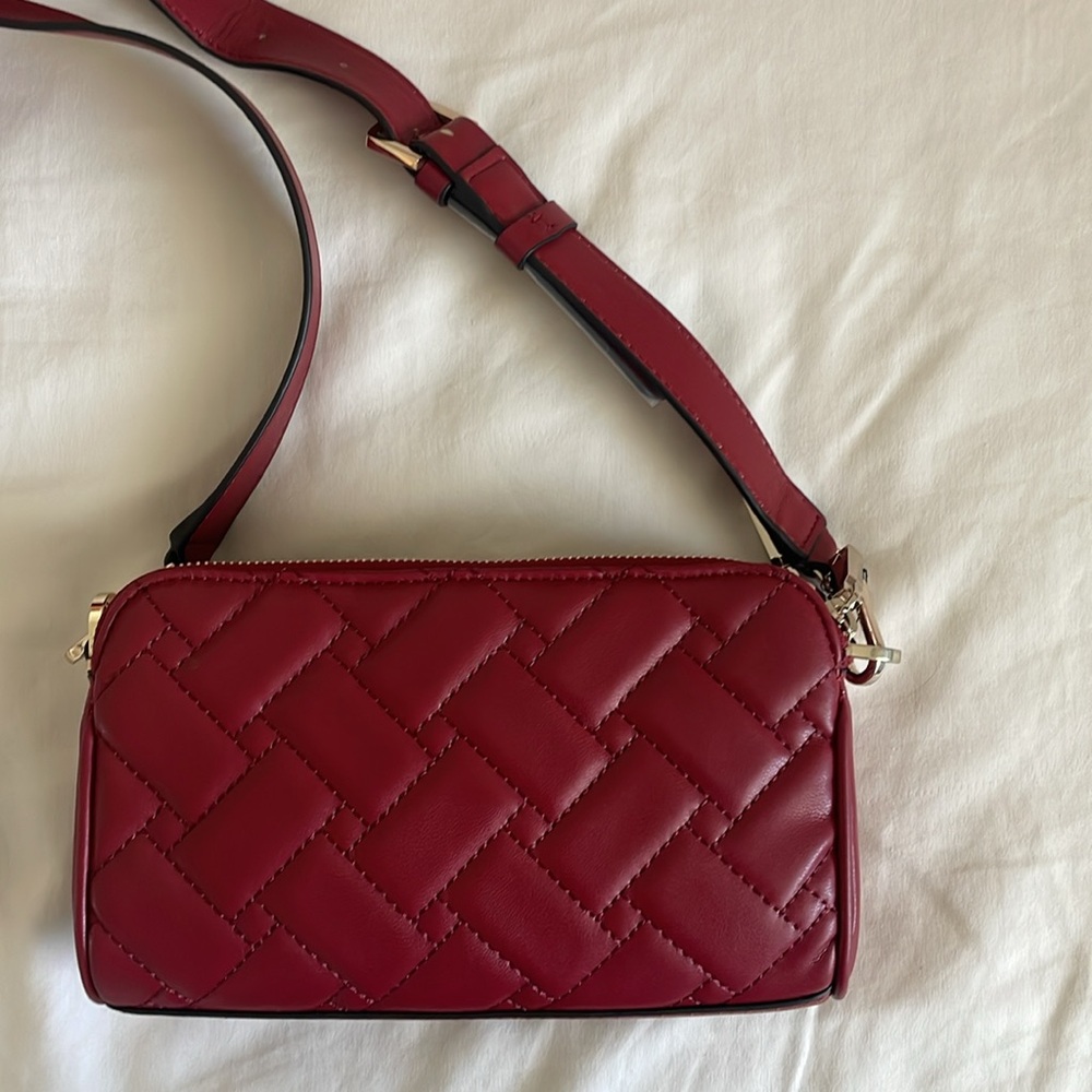 Guess Red Quilted Crossbody Bag with Gold Hardware - Picture 2 of 6